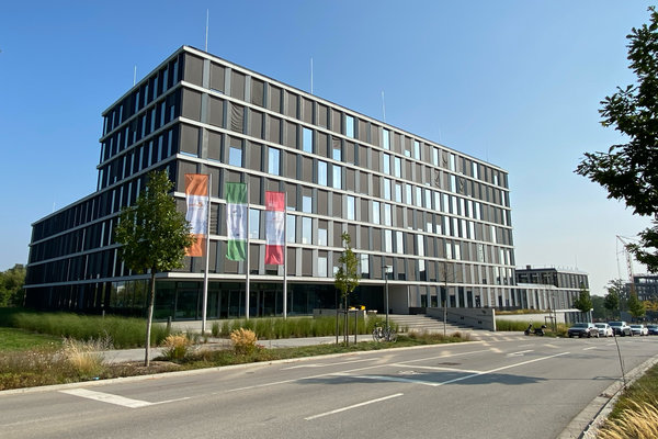 HOERATH GmbH Standort in Regensburg mit Schwerpunkt  E-Mobilität